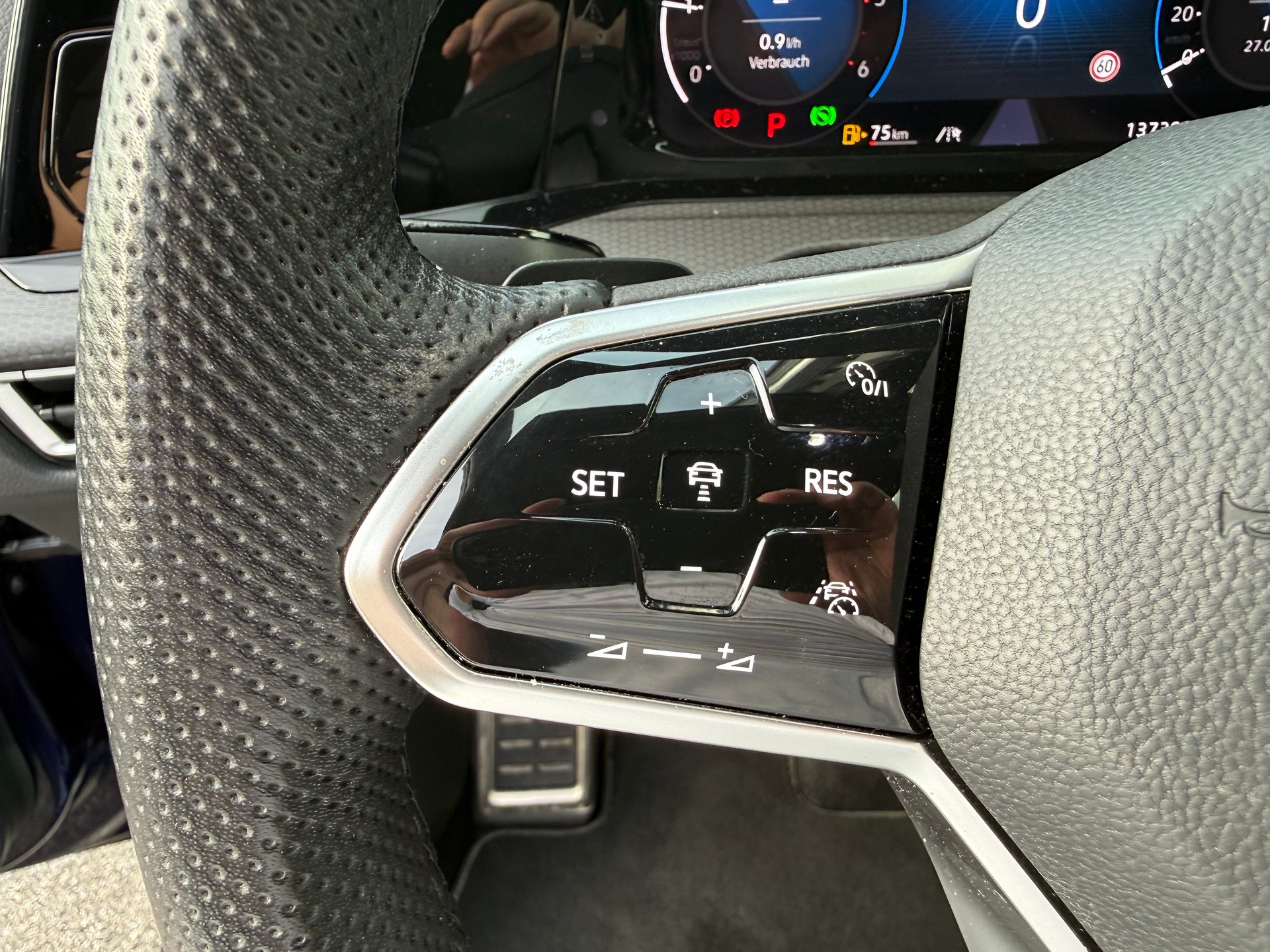 VW Golf 2.0 TDI GTD DSG - 11