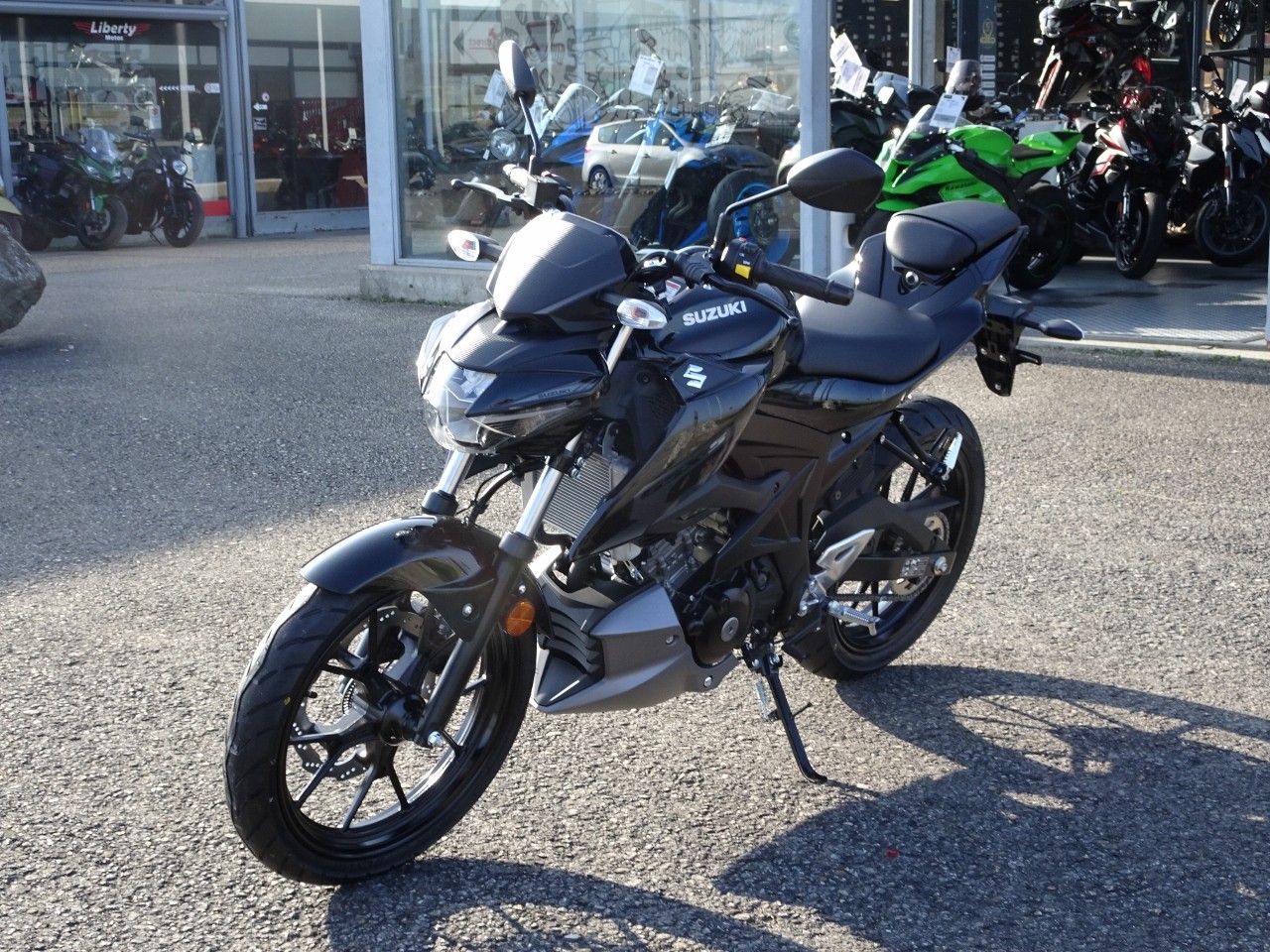 SUZUKI GSX-S 125 - 4