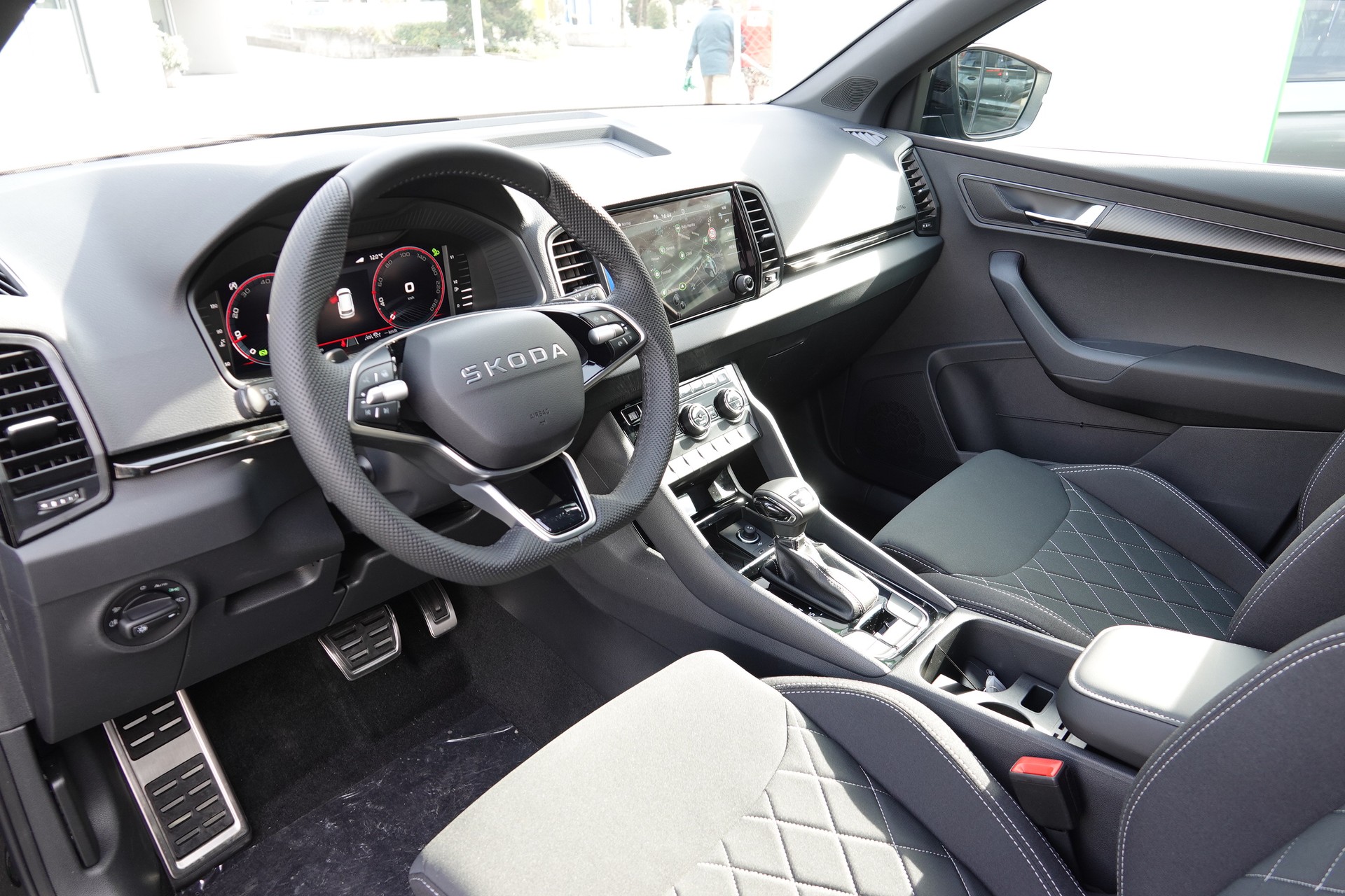 SKODA Karoq 2.0TSI Sportline Dynamic Limited 4x4 - 9