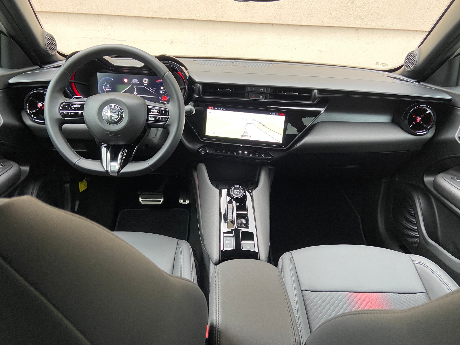 ALFA ROMEO Junior 1.2 48V Hybrid Speciale Tech - 4