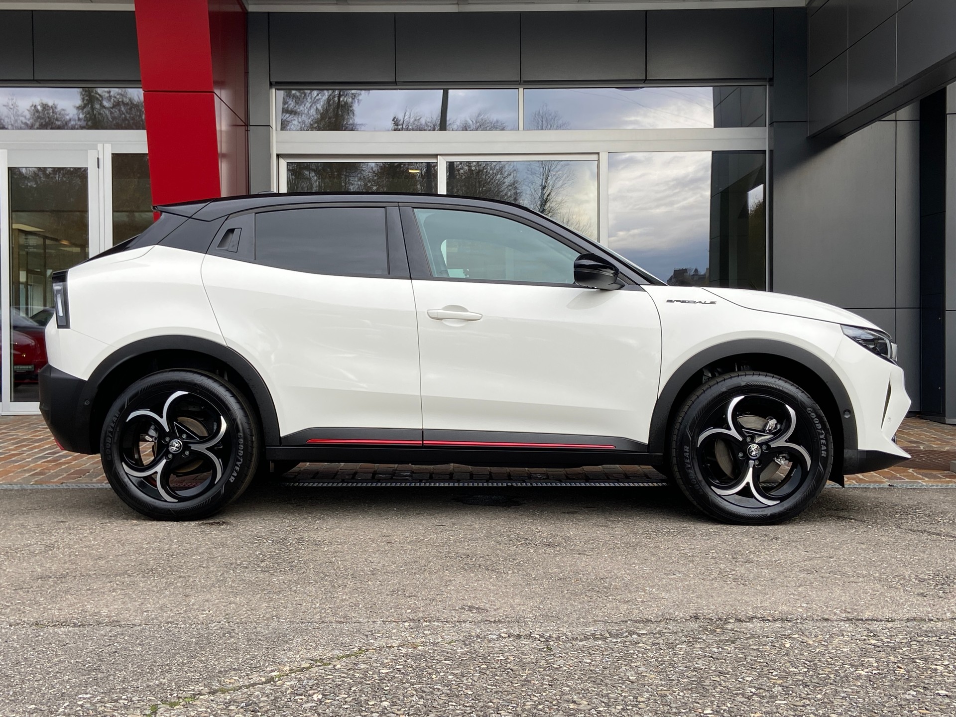 ALFA ROMEO Junior 1.2 48V Hybrid Speciale Tech - 16