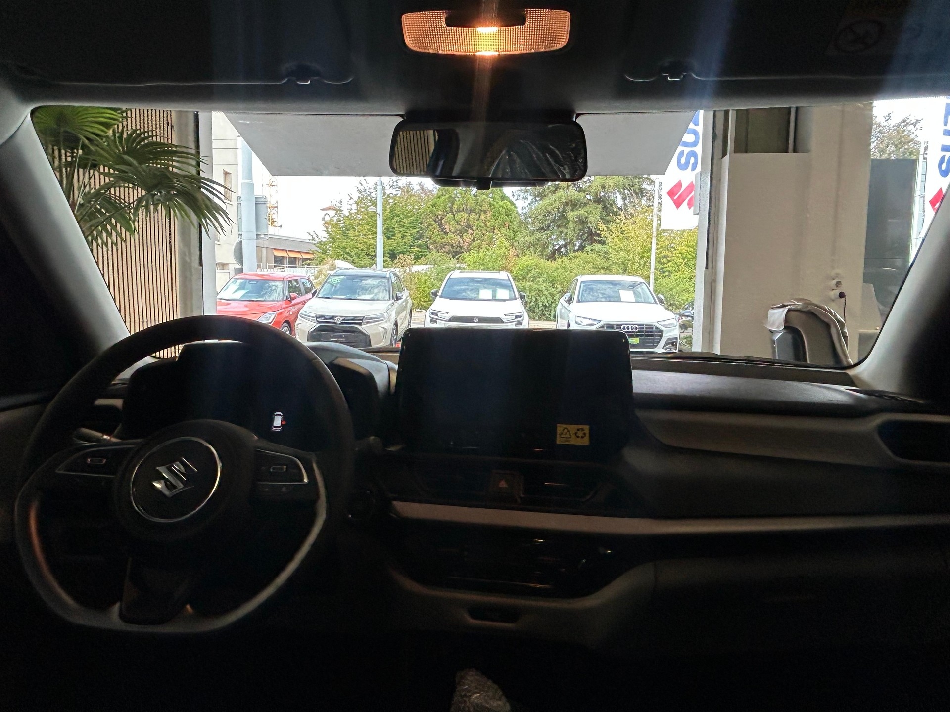 SUZUKI Swift 1.2 Compact Top Hybrid - 8