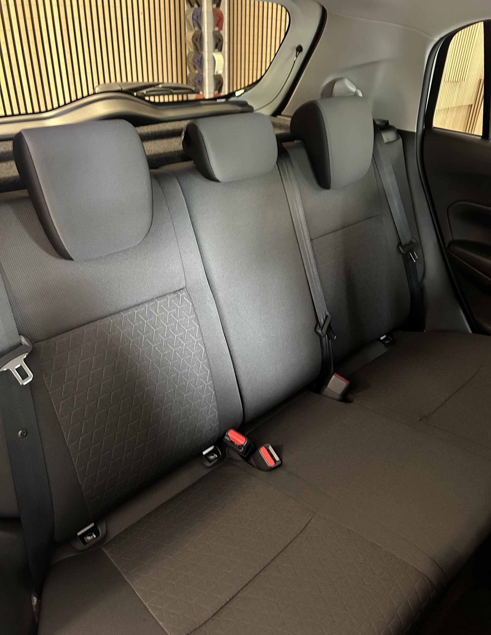 SUZUKI Swift 1.2 Compact Top Hybrid - 17