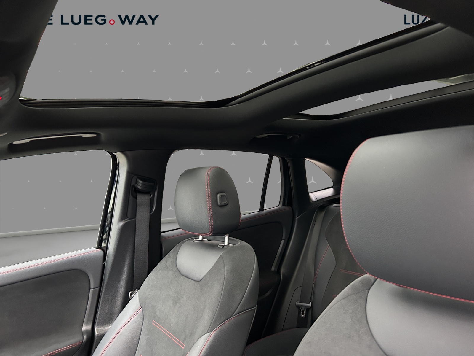 MERCEDES-BENZ GLA 250 4Matic 8G-DCT - 11