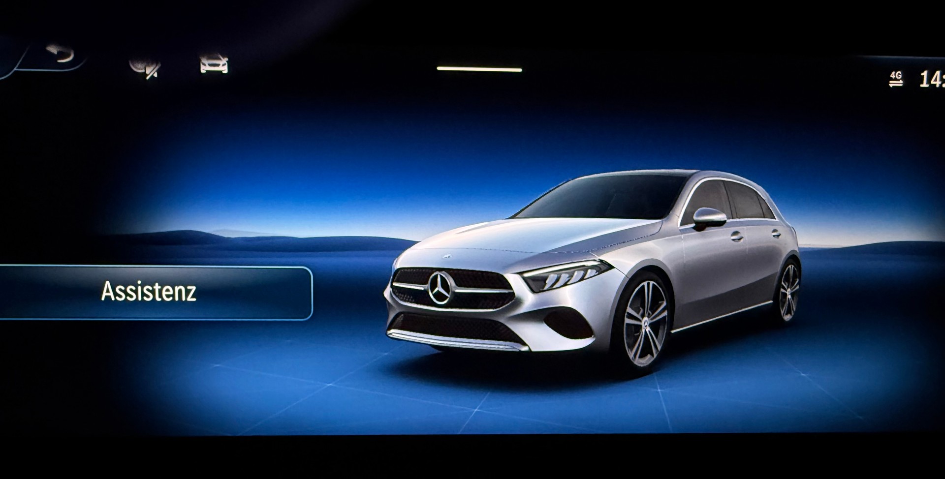 MERCEDES-BENZ A 250 AMG Line 4Matic 8G-DCT - 13