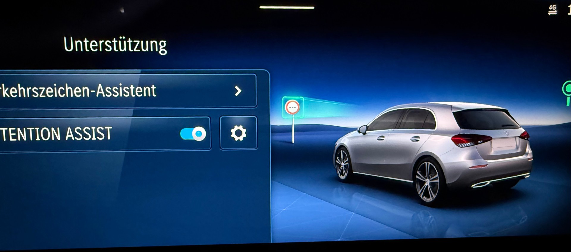 MERCEDES-BENZ A 250 AMG Line 4Matic 8G-DCT - 14