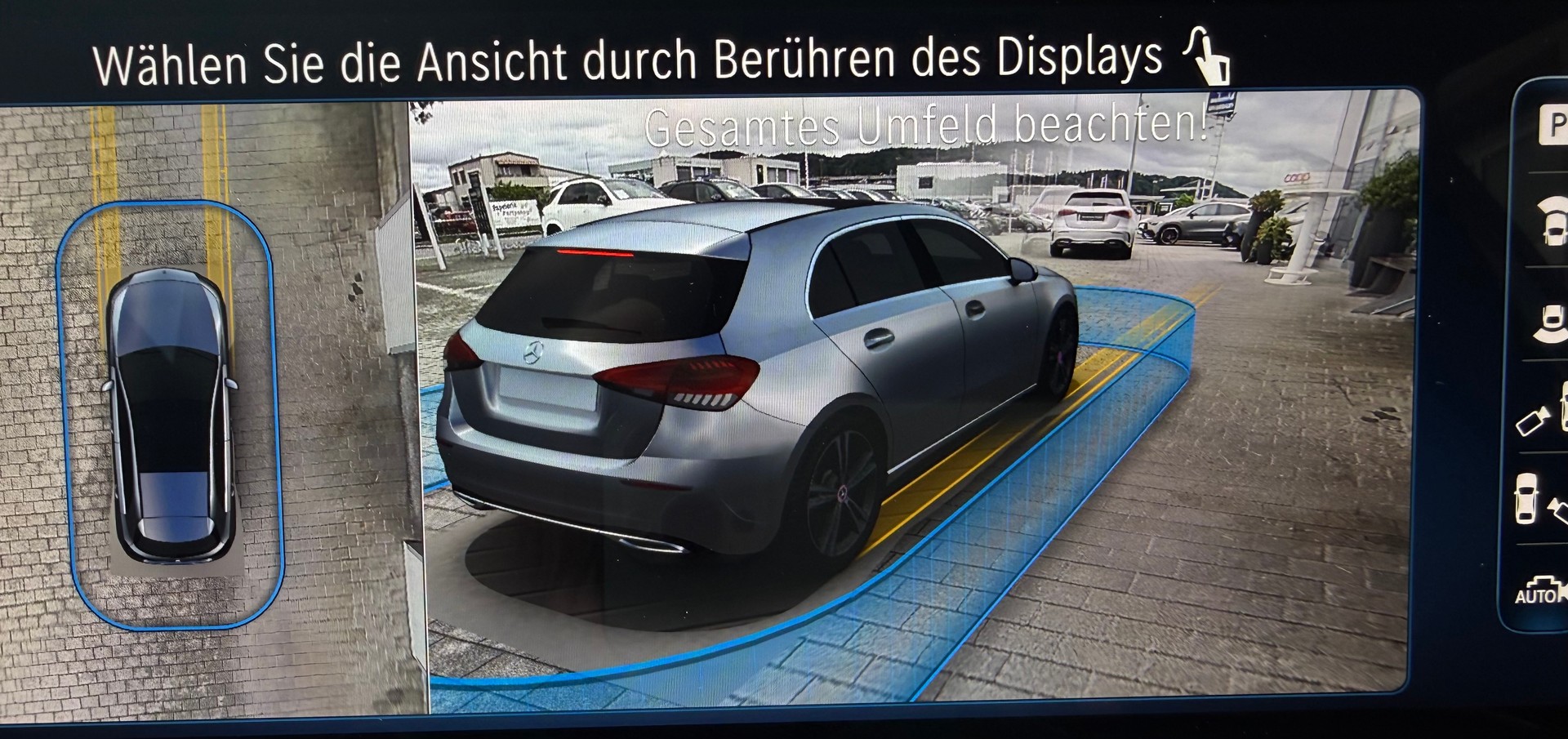MERCEDES-BENZ A 250 AMG Line 4Matic 8G-DCT - 17