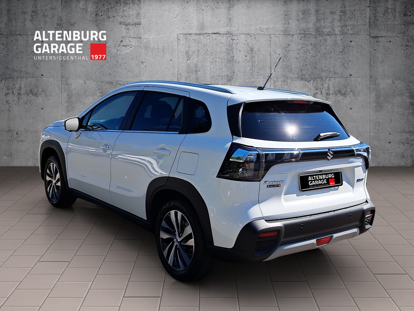 SUZUKI S‑Cross 1.4 T Compact Top Hybrid-2