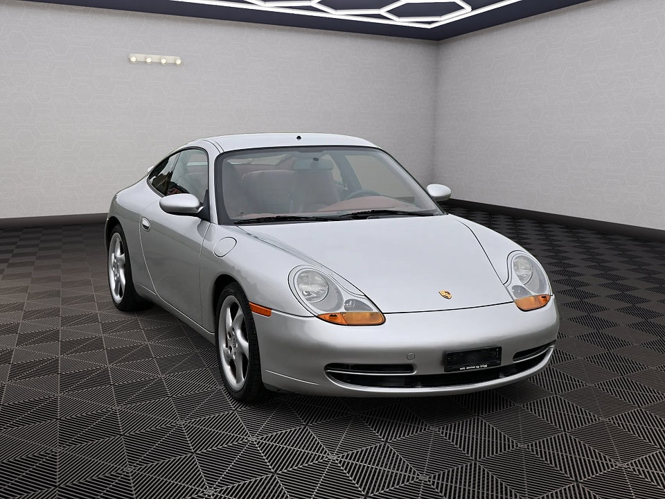 PORSCHE 911 Carrera - 2