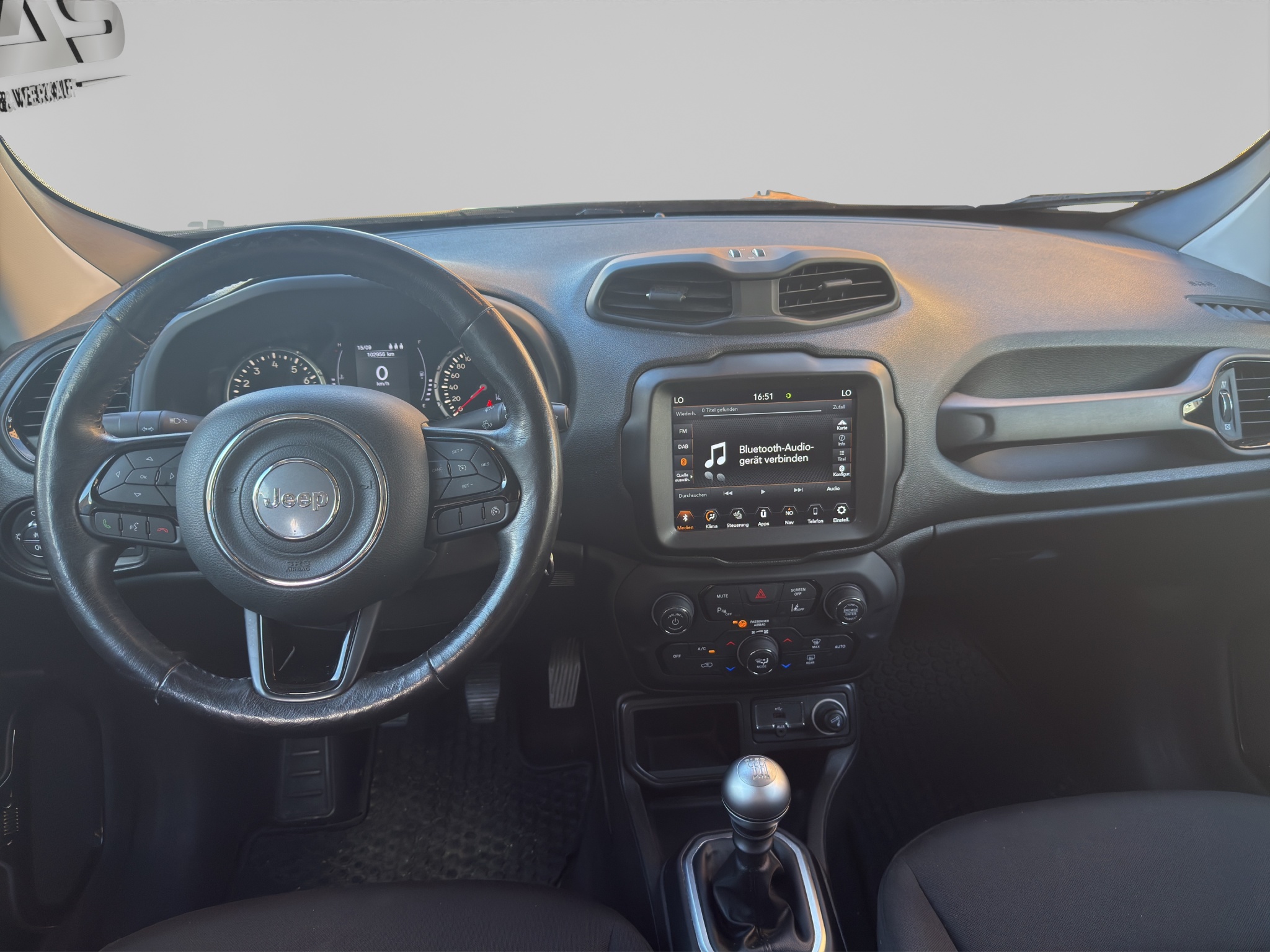 JEEP RENEGADE 12
