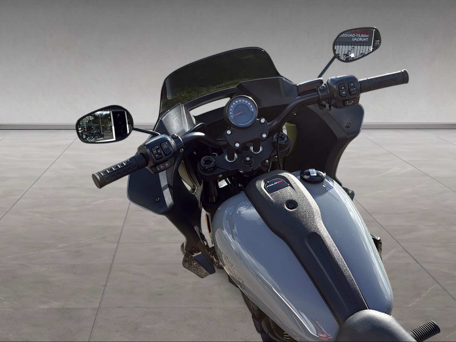 HARLEY-DAVIDSON FXLRST Low Rider ST 117ci - 4