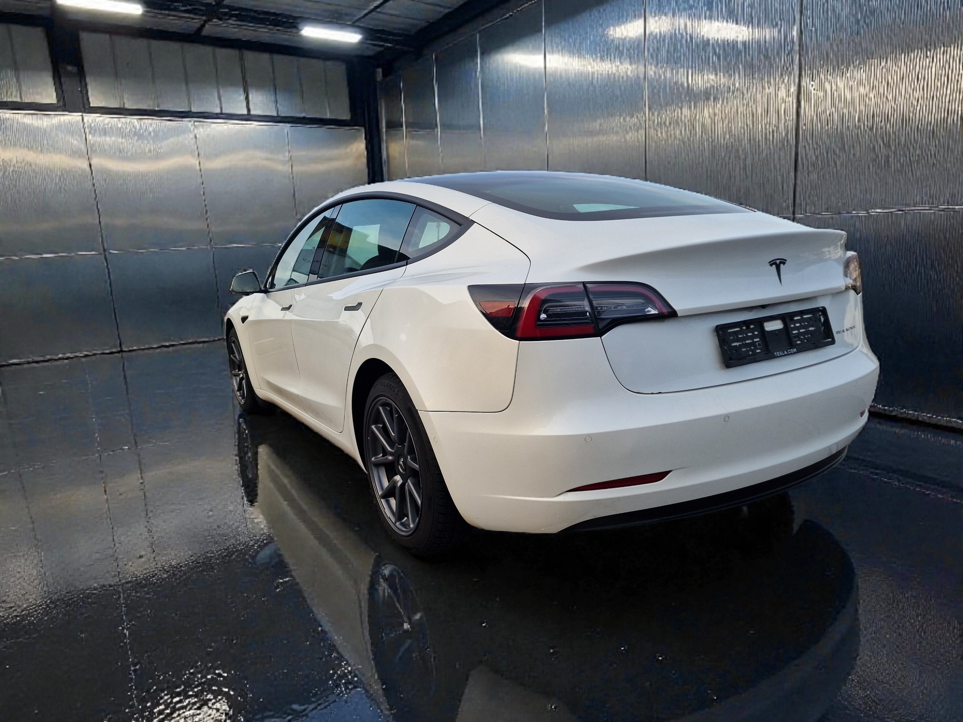 TESLA Model 3 Long Range Dual Motor AWD 12Mt Gara MFK Neu 8x Alu - 5