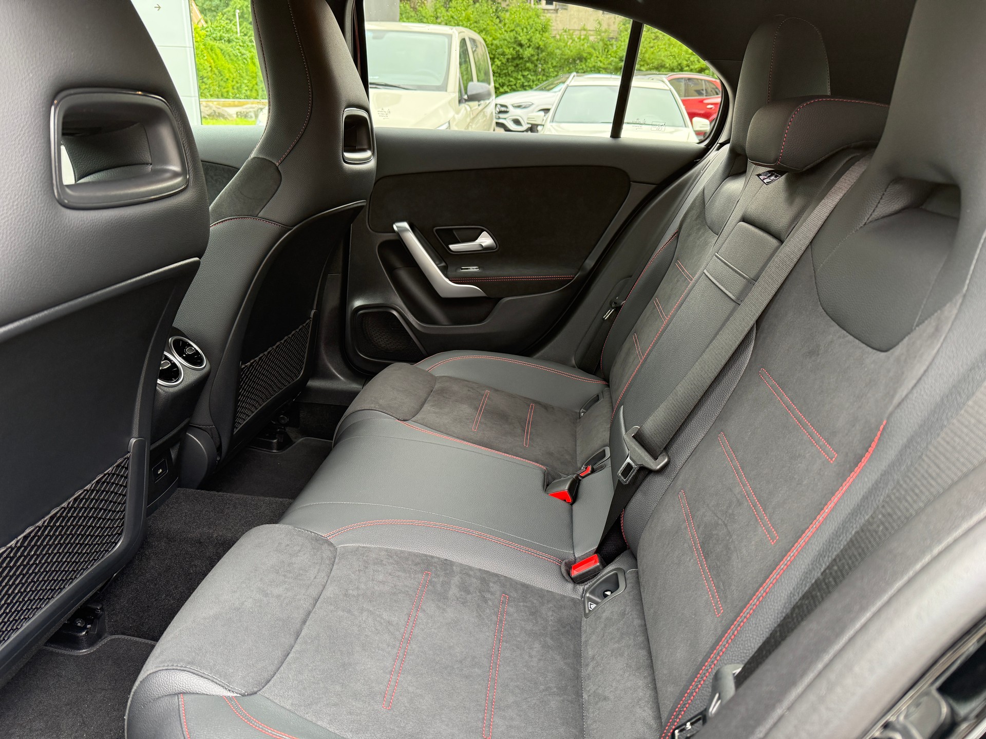 MERCEDES-BENZ A 200 AMG Line - 6
