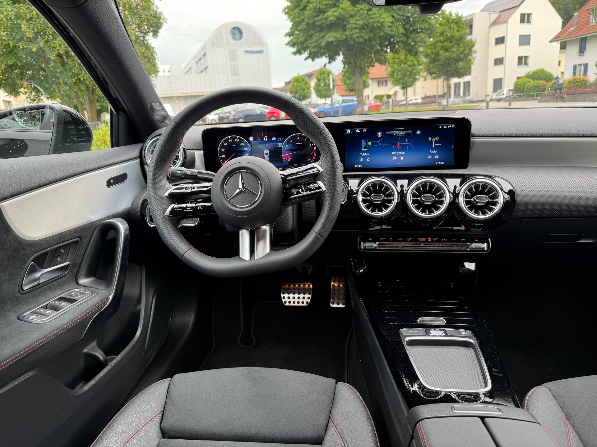 MERCEDES-BENZ A 200 AMG Line - 5