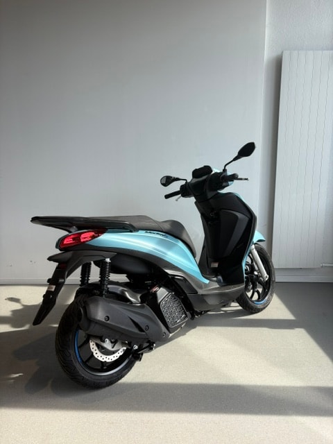 PIAGGIO Medley 200 Sport E5+ - 3