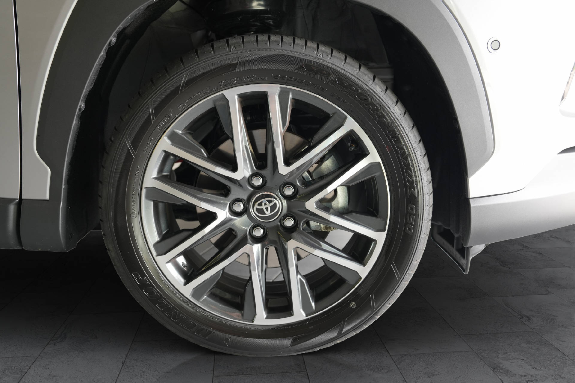 TOYOTA Corolla Cross 2.0 HSD Premium AWD-i - 8