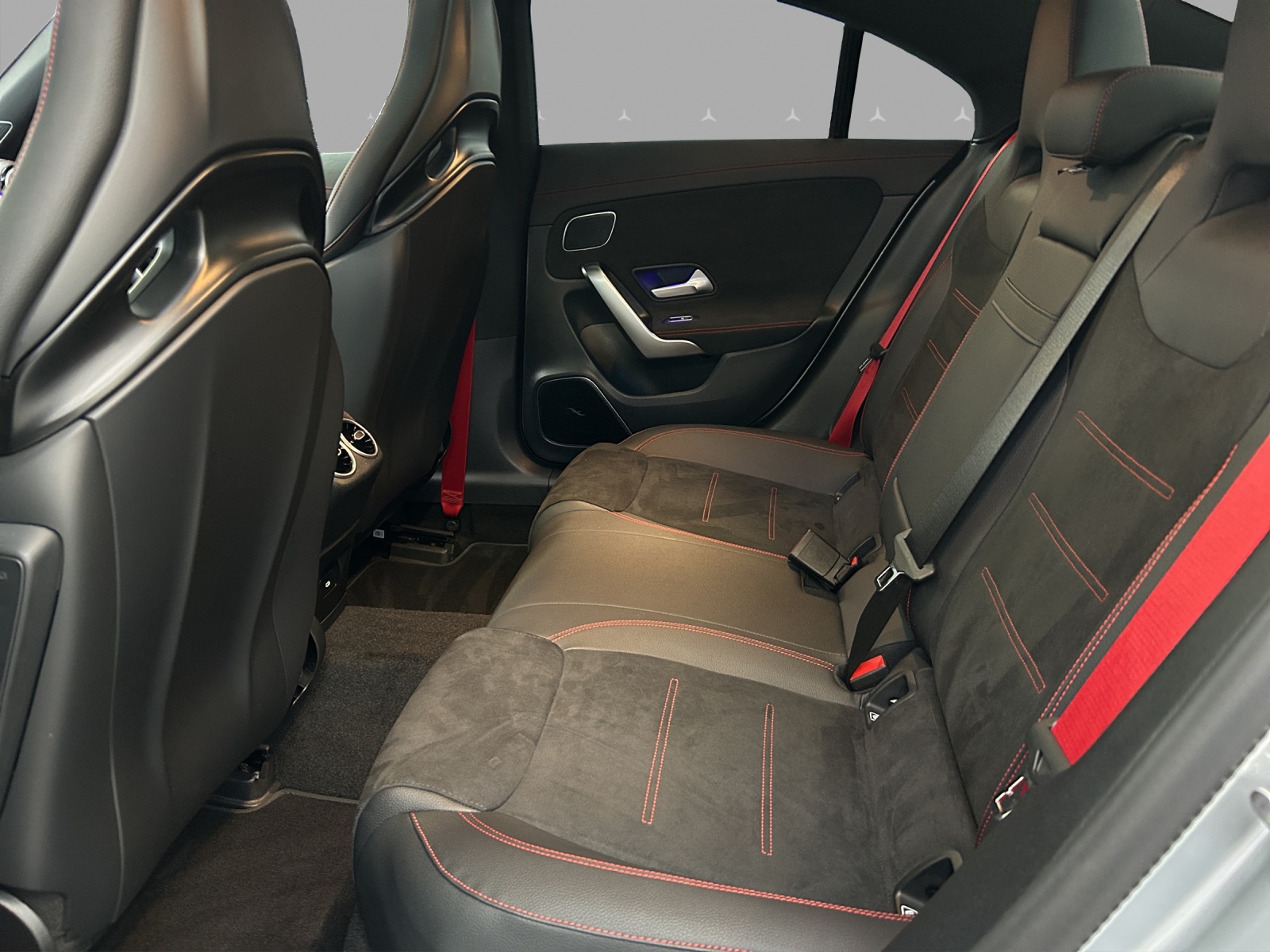 MERCEDES-BENZ CLA 45 S AMG 4Matic+ 8G-DCT - 16