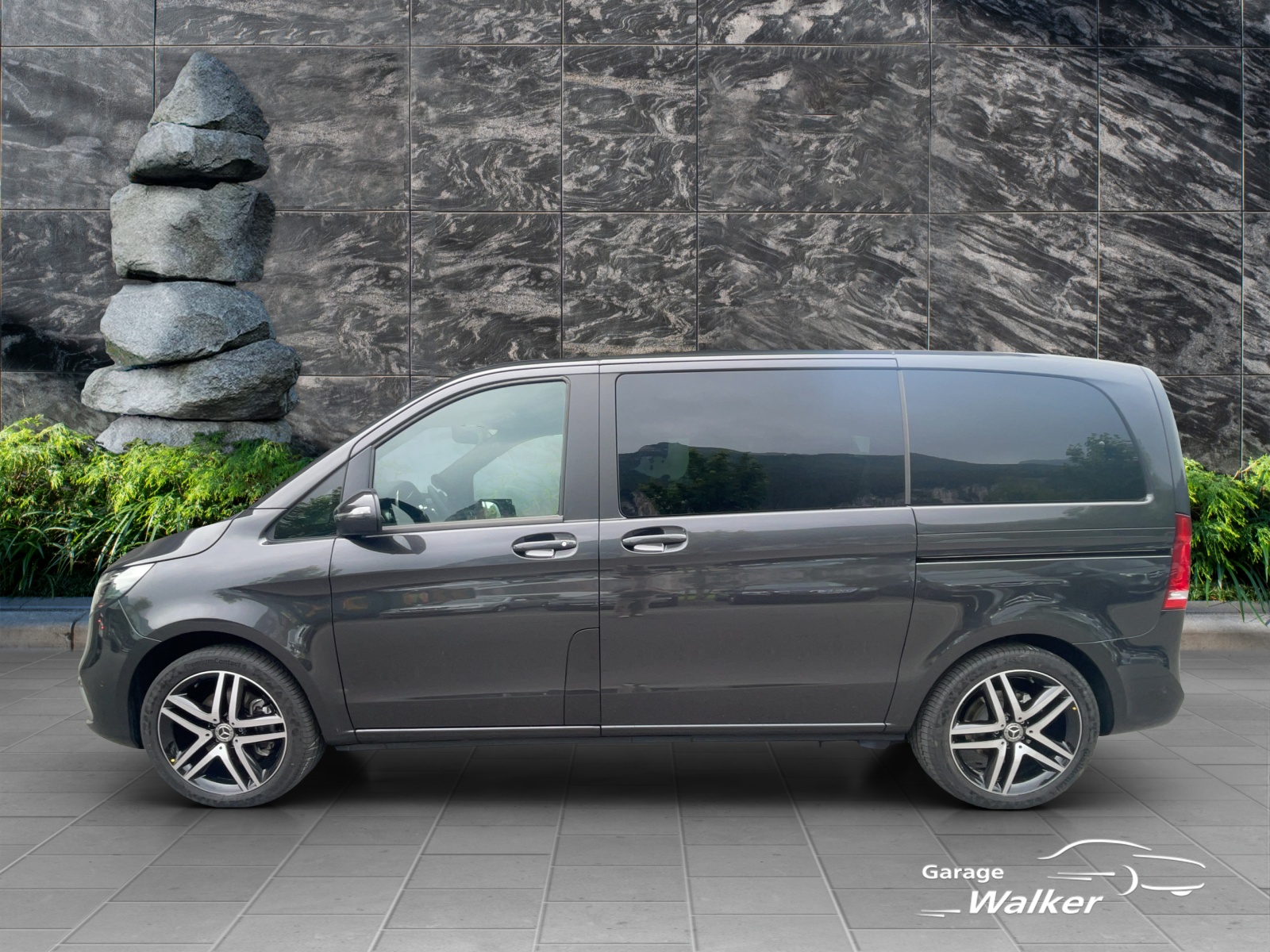 MERCEDES-BENZ V 300 d Avantgarde kompakt 4Matic 9G-Tronic - 2