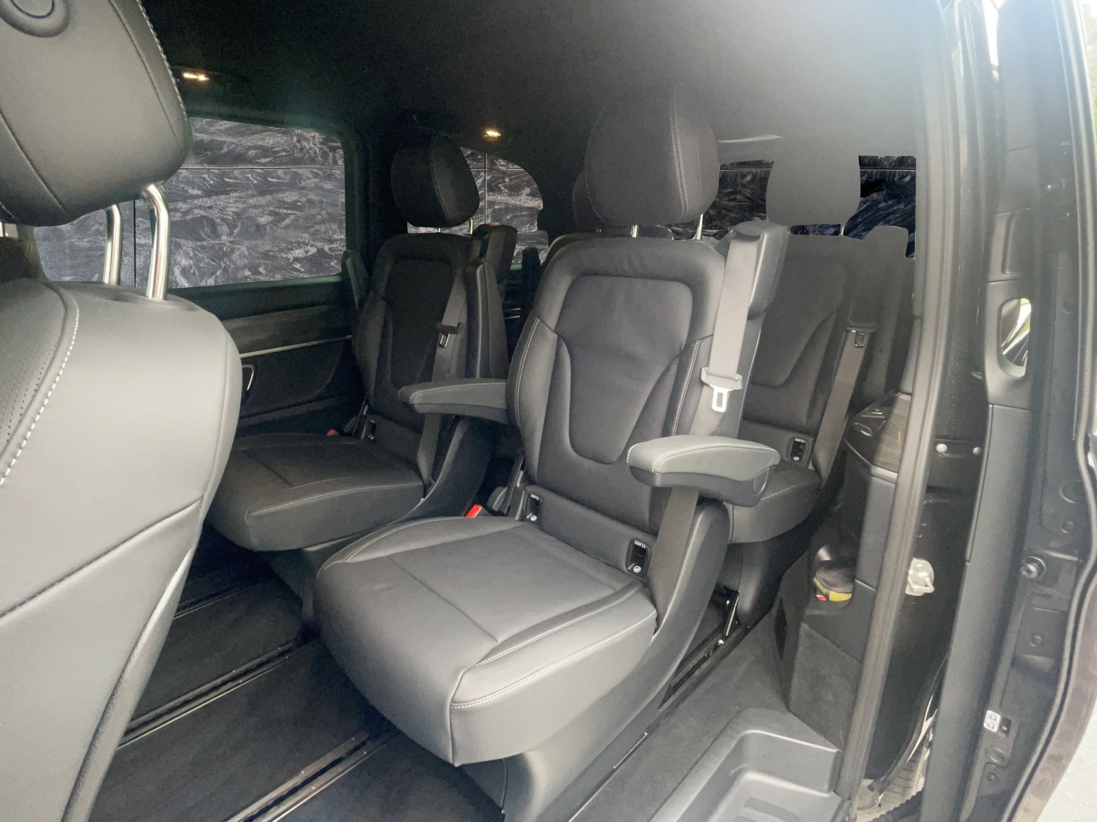 MERCEDES-BENZ V 300 d Avantgarde kompakt 4Matic 9G-Tronic - 14