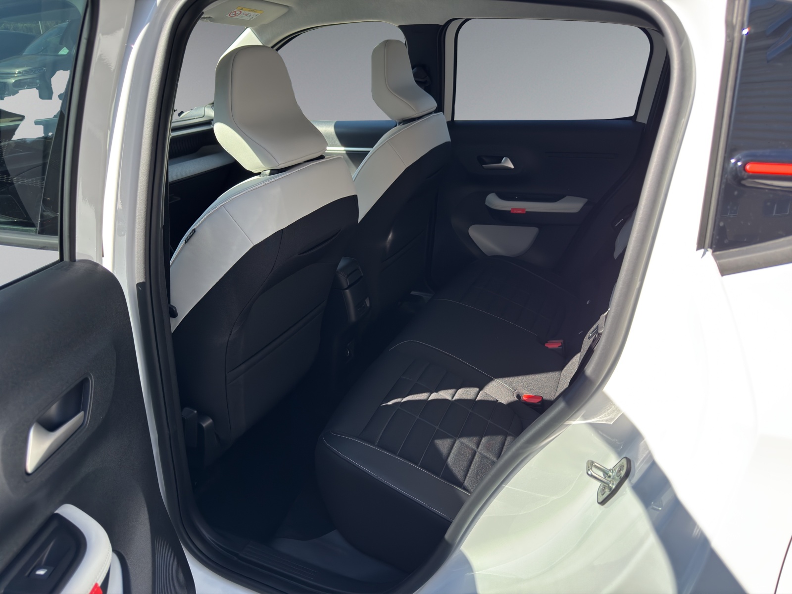 CITROEN e-C3 44kWh Max - 5