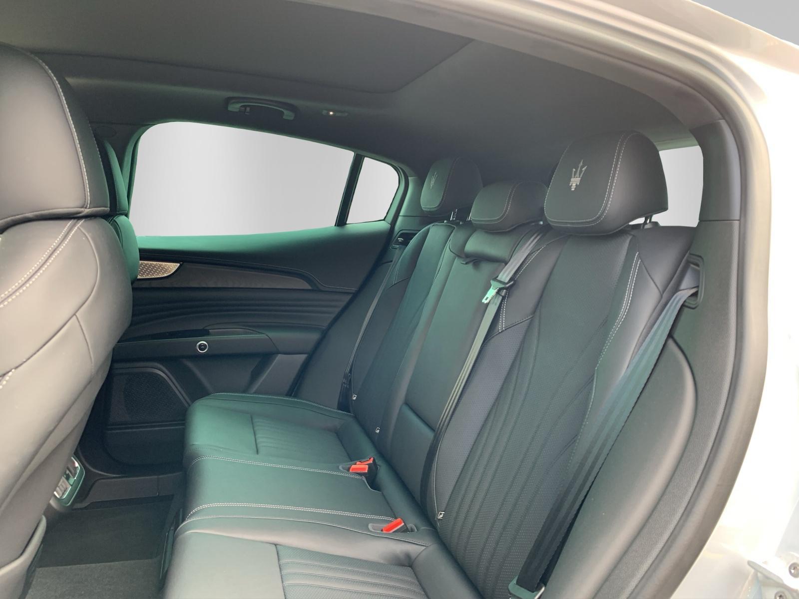 MASERATI Grecale 2.0 Hybrid Modena - 12