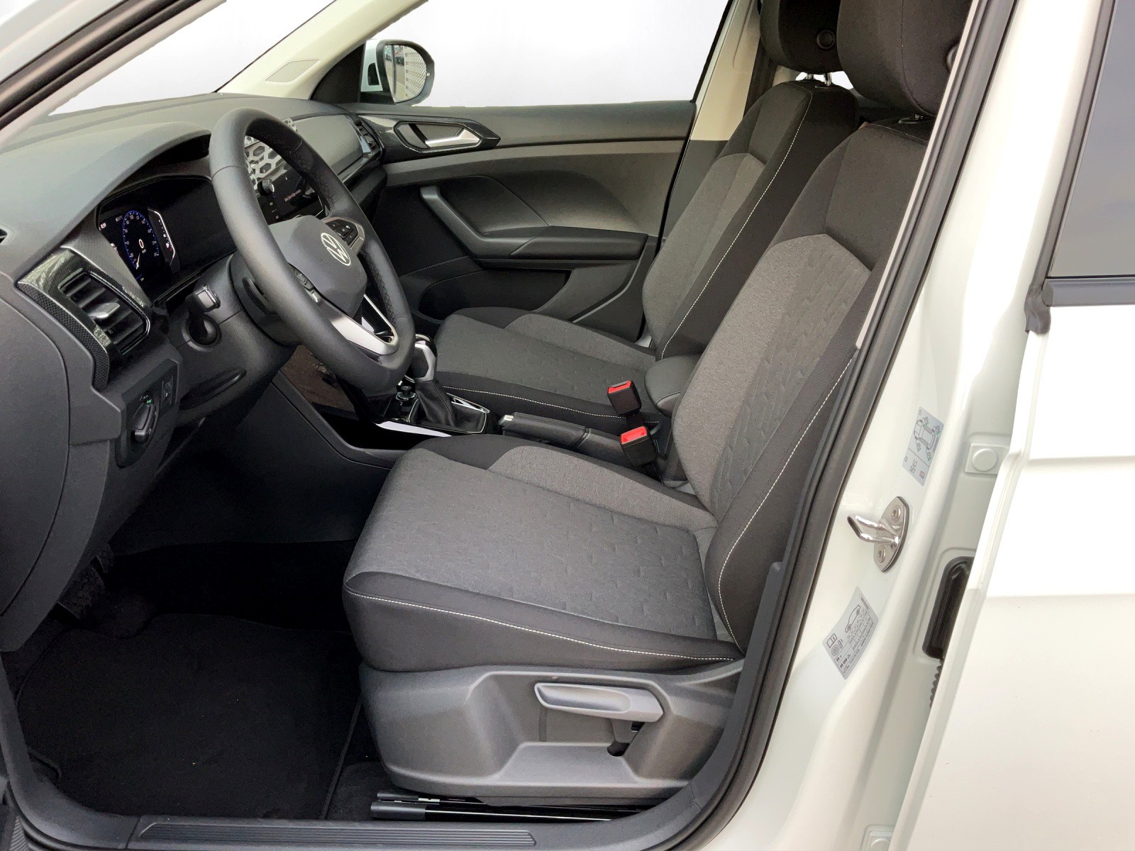 VW T-Cross 1.0 TSI EVO United DSG - 10