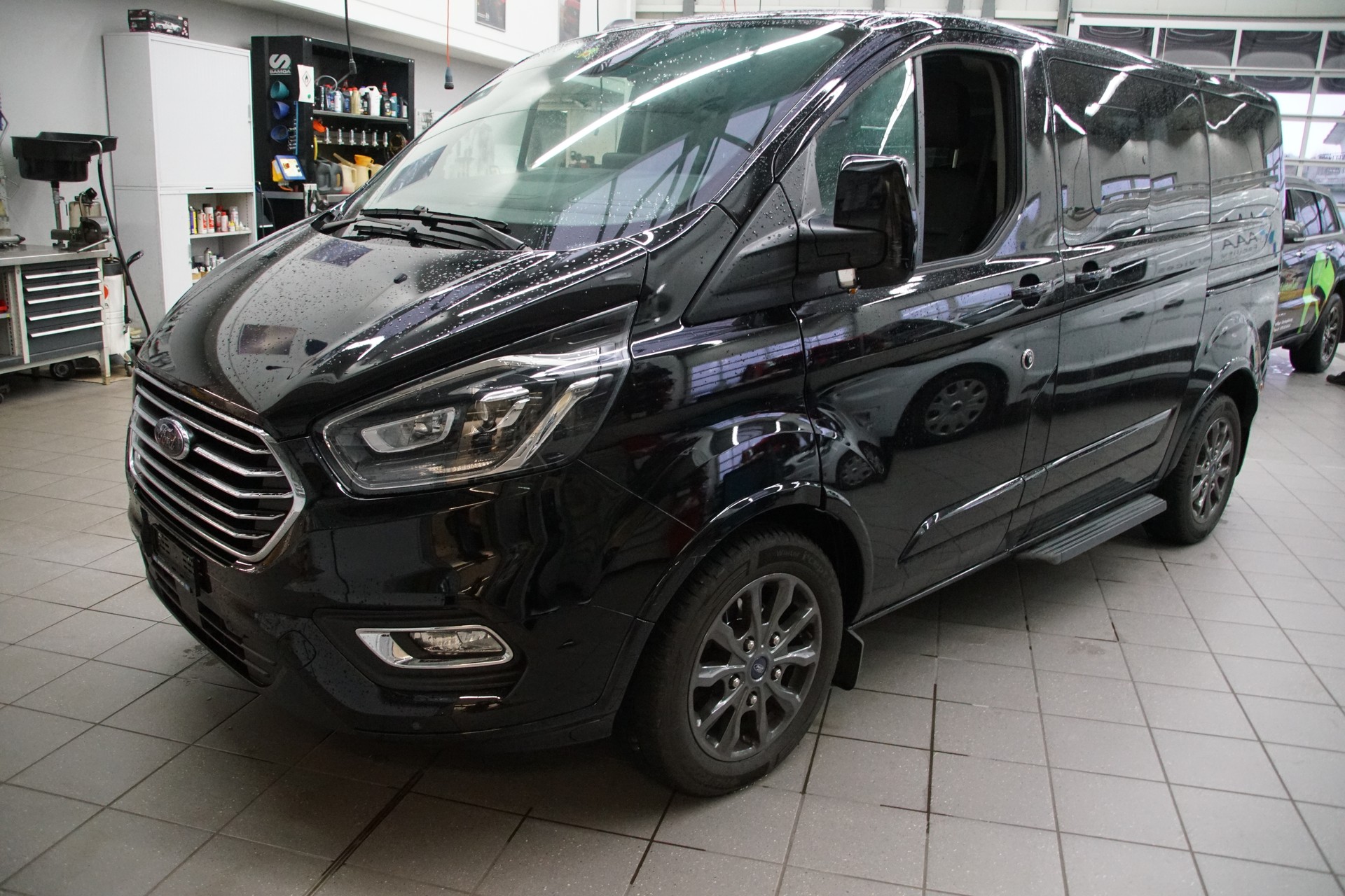 FORD Tourneo Custom 320 L1H1 Titanium X A