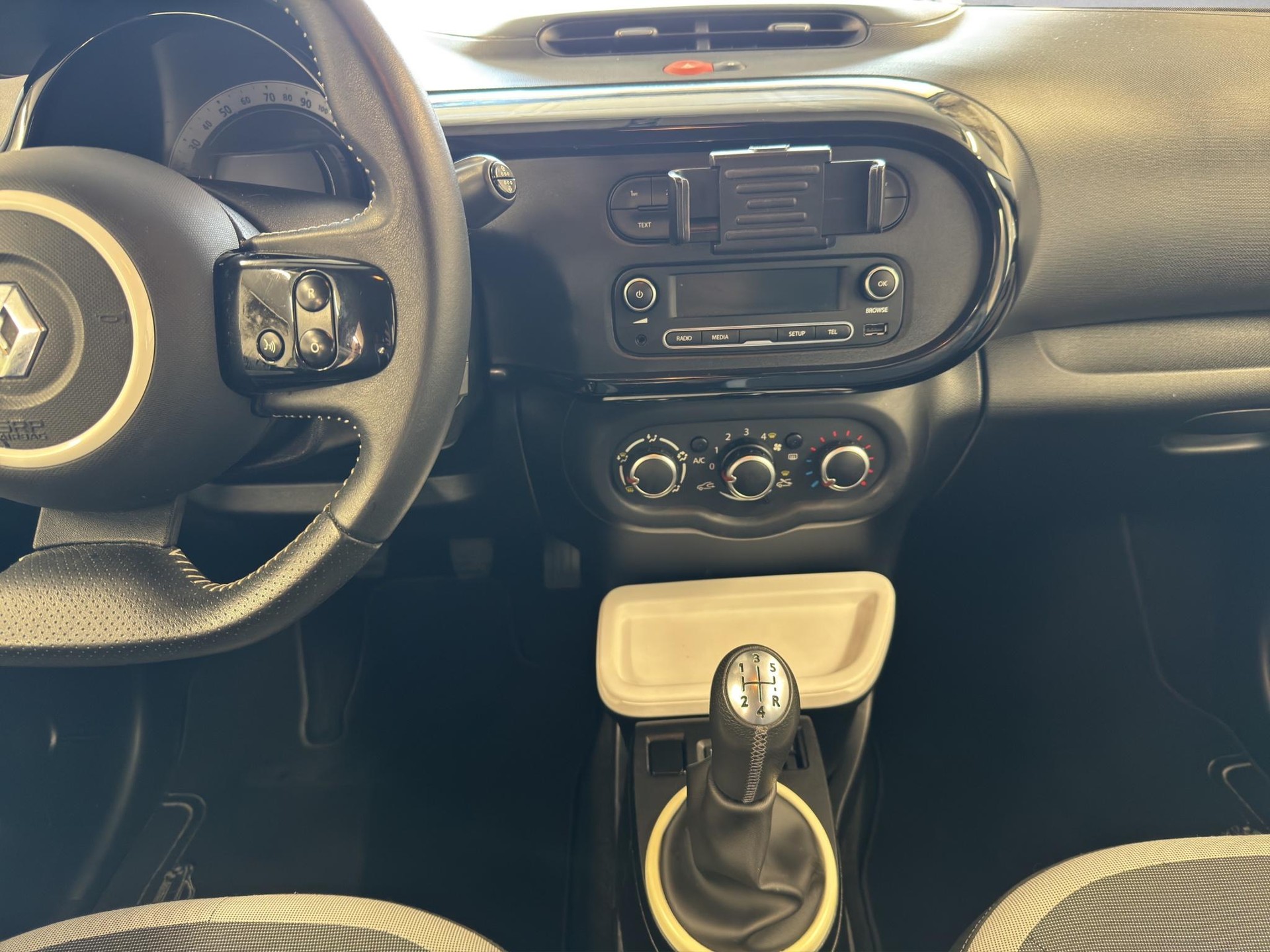 RENAULT Twingo 1.0 SCe 70 Intens - 12