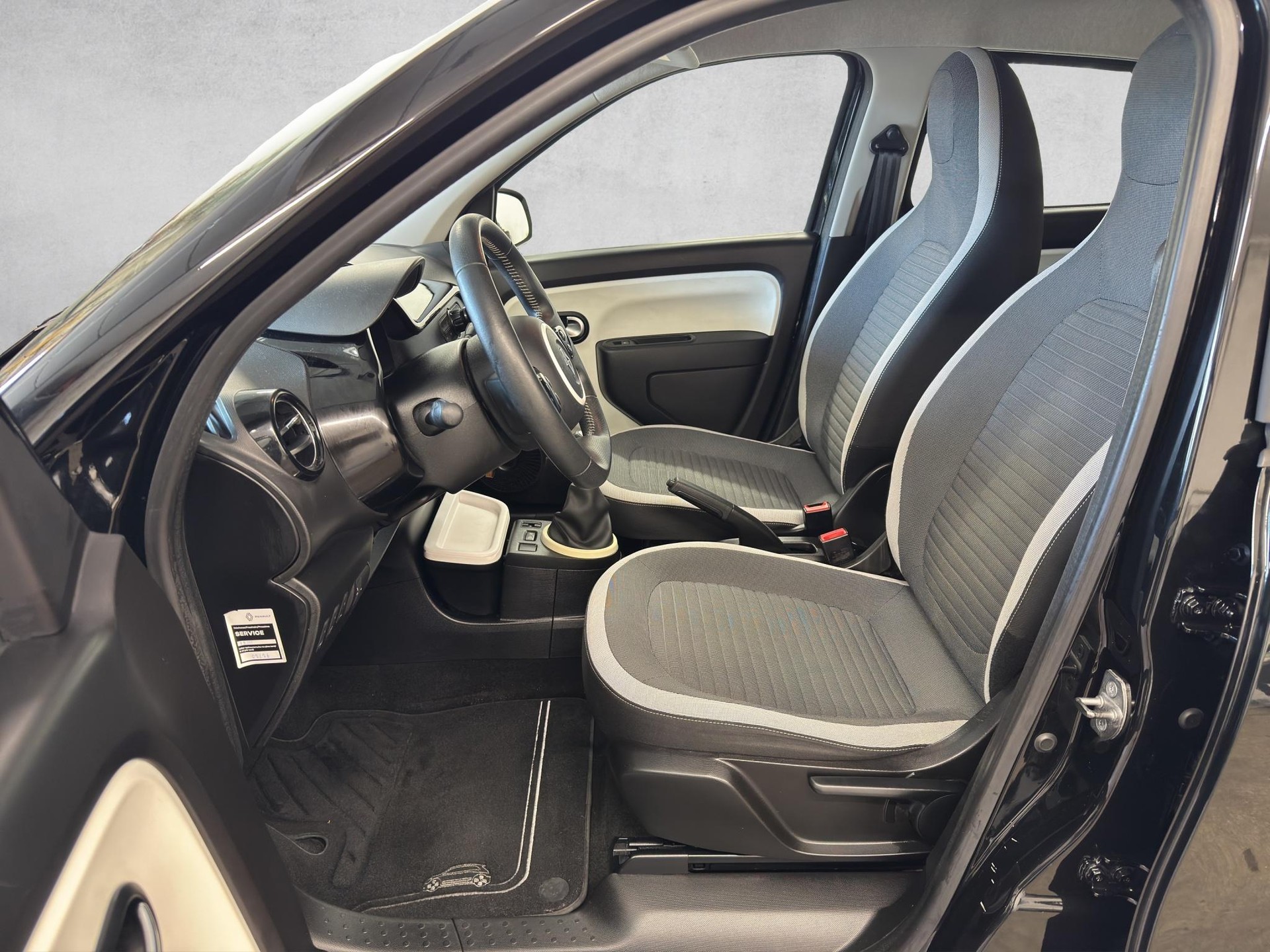 RENAULT Twingo 1.0 SCe 70 Intens - 13