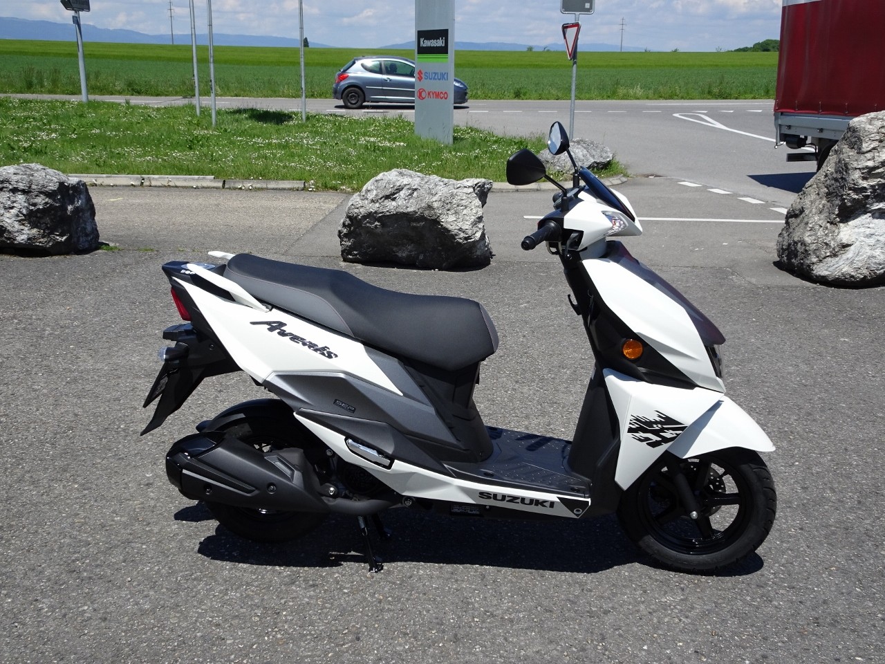 SUZUKI UN 125 Avenis
