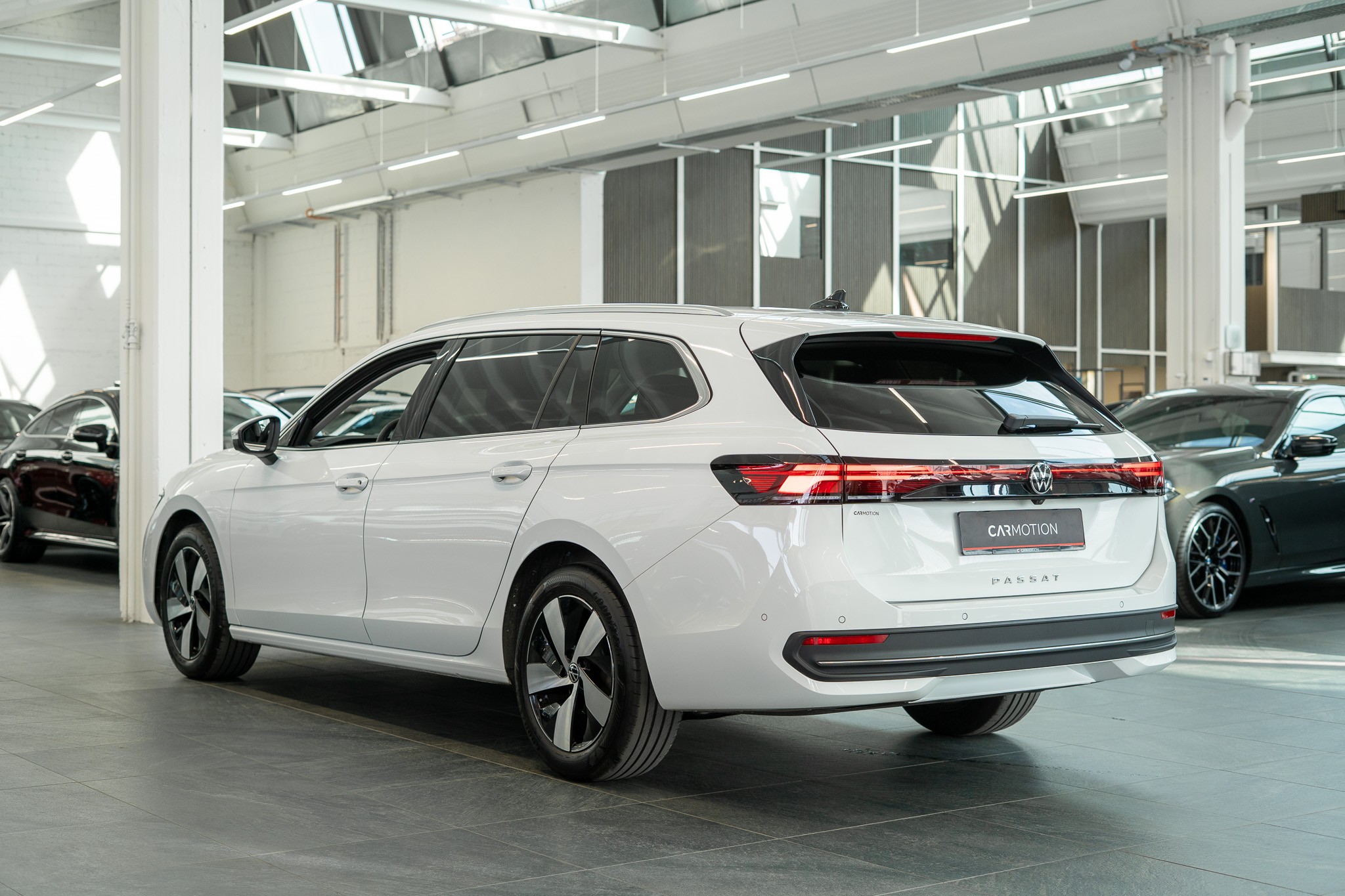 Passat Variant 2.0 TDI Business DSG / CH-Fahrzeug / Head-Up / El. Sitze