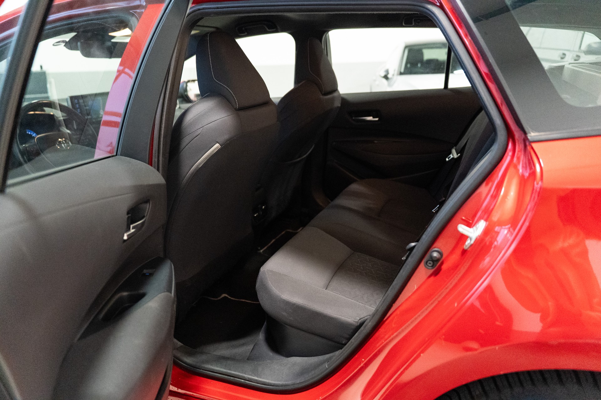 TOYOTA Corolla Touring Sports 1.8 HSD Comfort e-CVT - 13