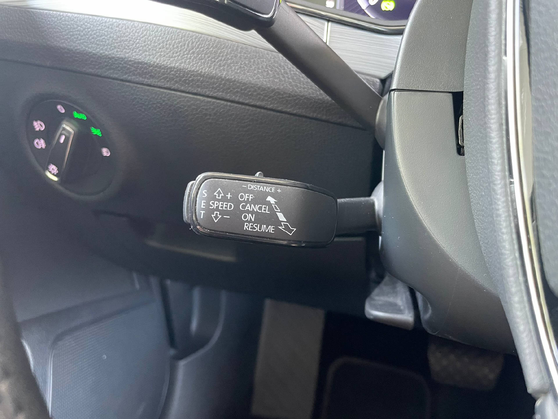 SKODA Superb Combi 2.0 TDI Ambition DSG-8