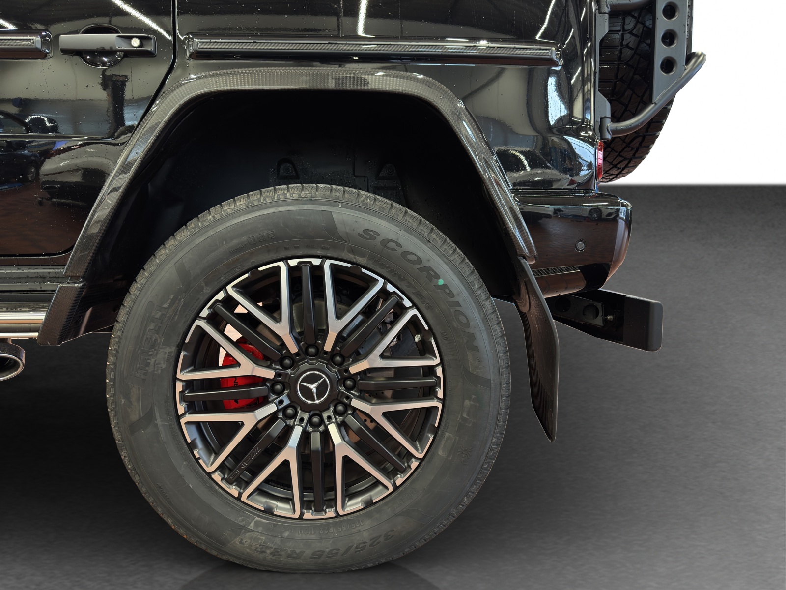 MERCEDES-BENZ G 63 AMG 4x4 - 23