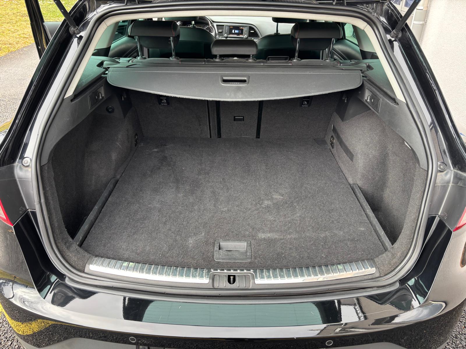 SEAT Leon ST 2.0 TDI FR - 14