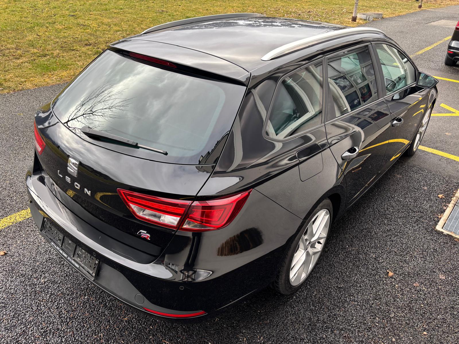 SEAT Leon ST 2.0 TDI FR - 4