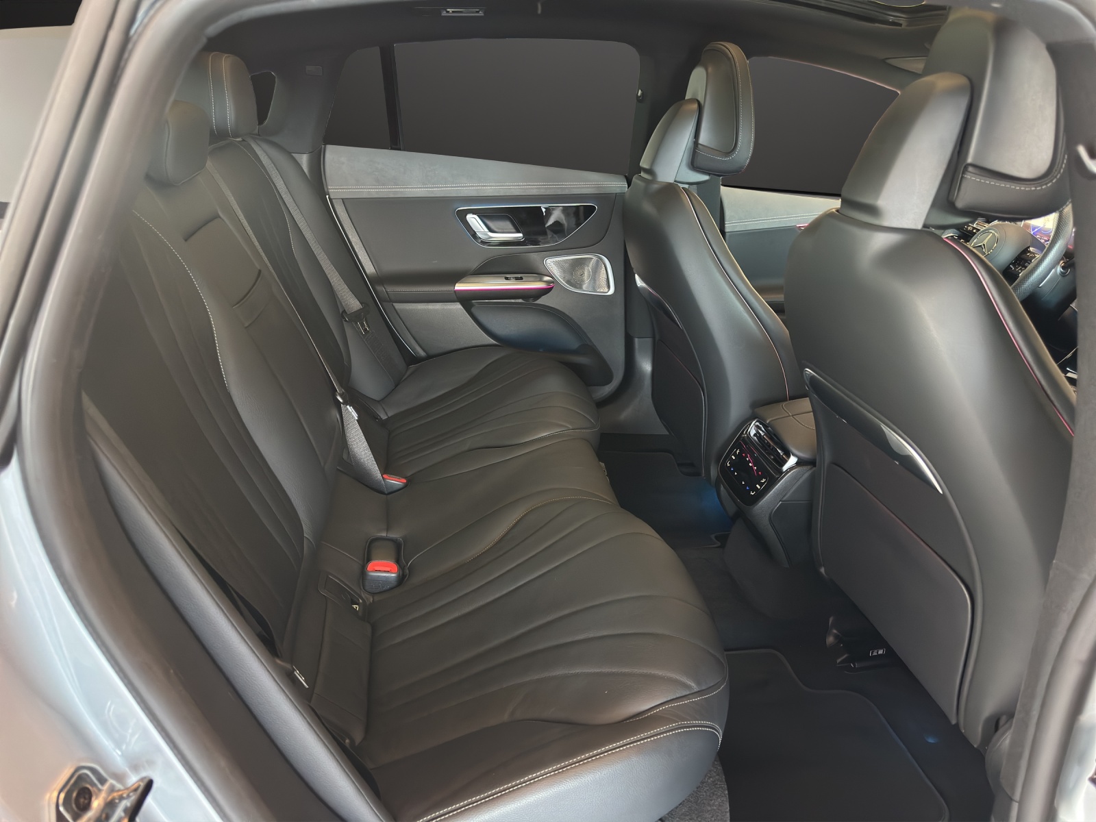 MERCEDES-BENZ EQE 350 4 Matic Exe. Ed. - 12