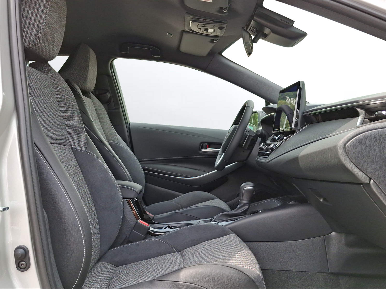 TOYOTA Corolla Touring Sports 2.0 HSD Swiss Edition e-CVT - 11