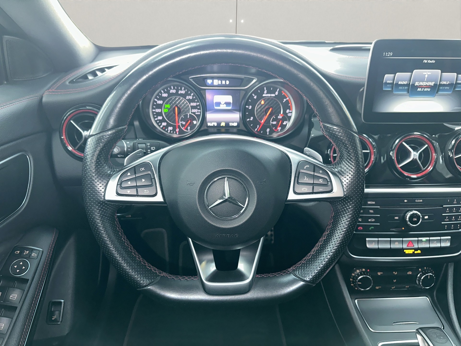 MERCEDES-BENZ CLA Shooting Brake 45 AMG 4Matic Speedshift - 10