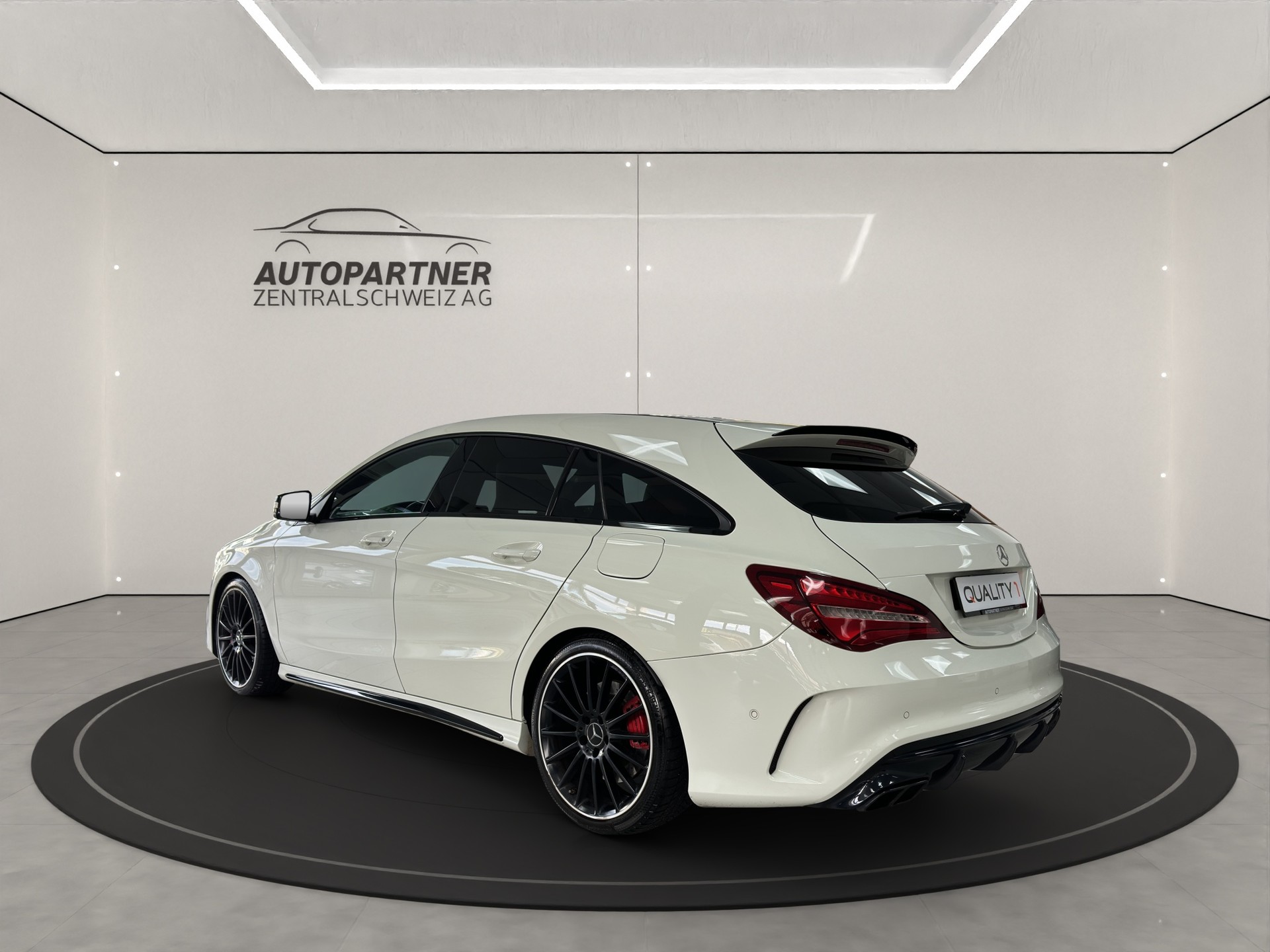 MERCEDES-BENZ CLA Shooting Brake 45 AMG 4Matic Speedshift - 3