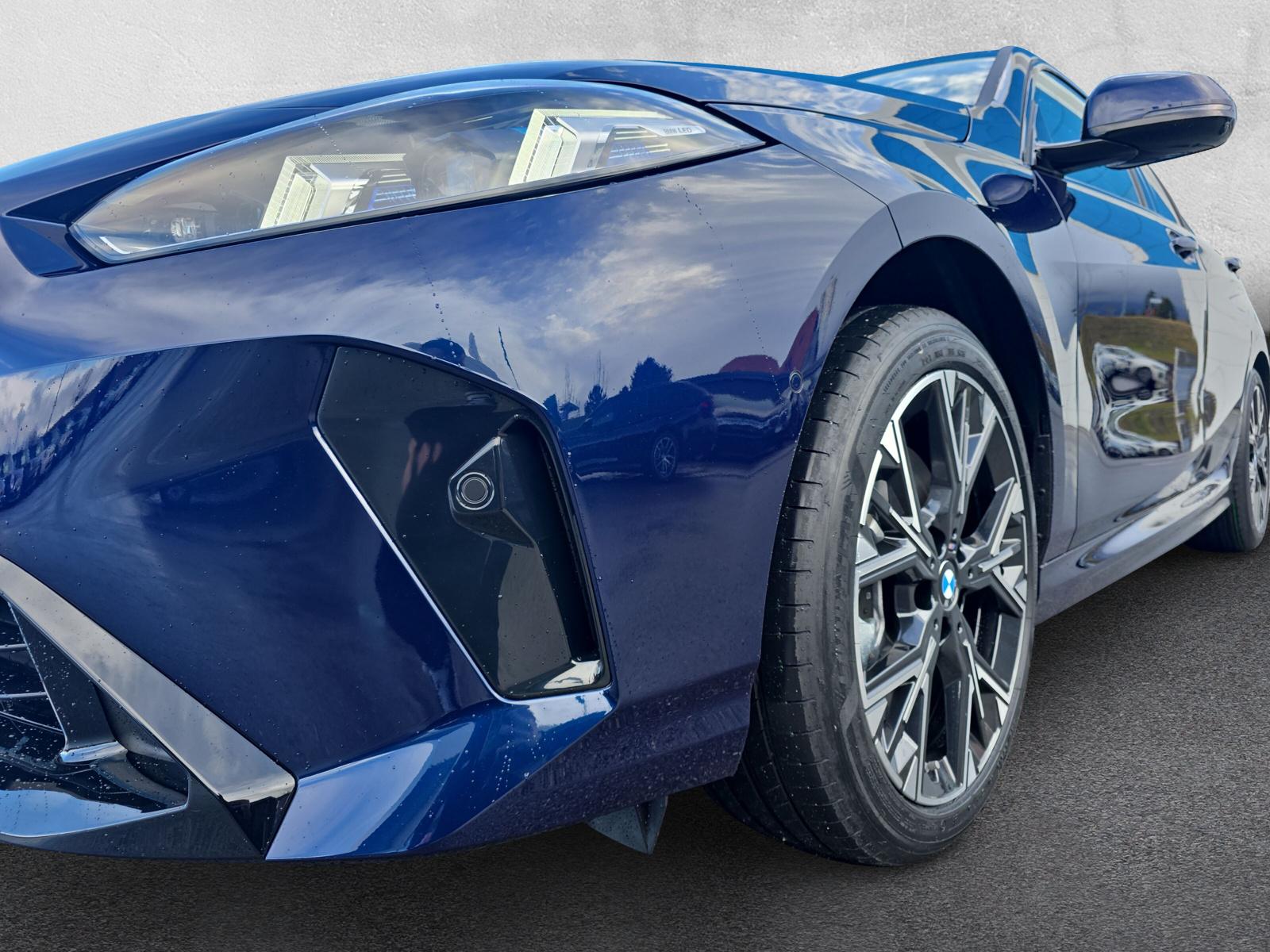 BMW 123 xDrive M Sport - 8