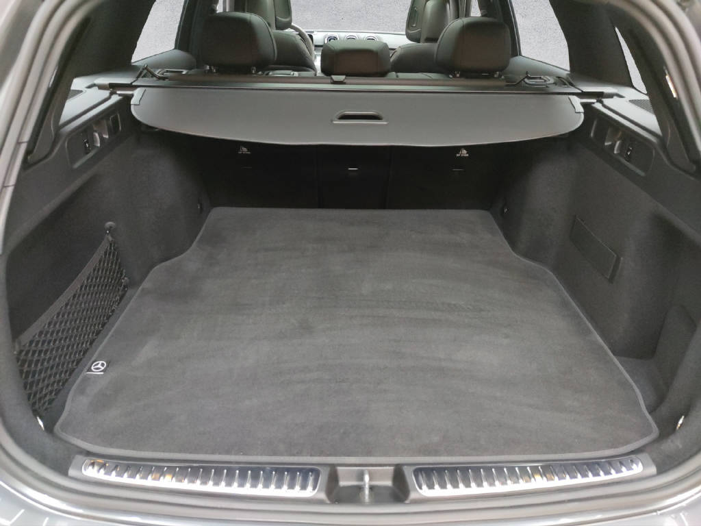 MERCEDES-BENZ C 300 AMG Line 4Matic T- Modell - 8