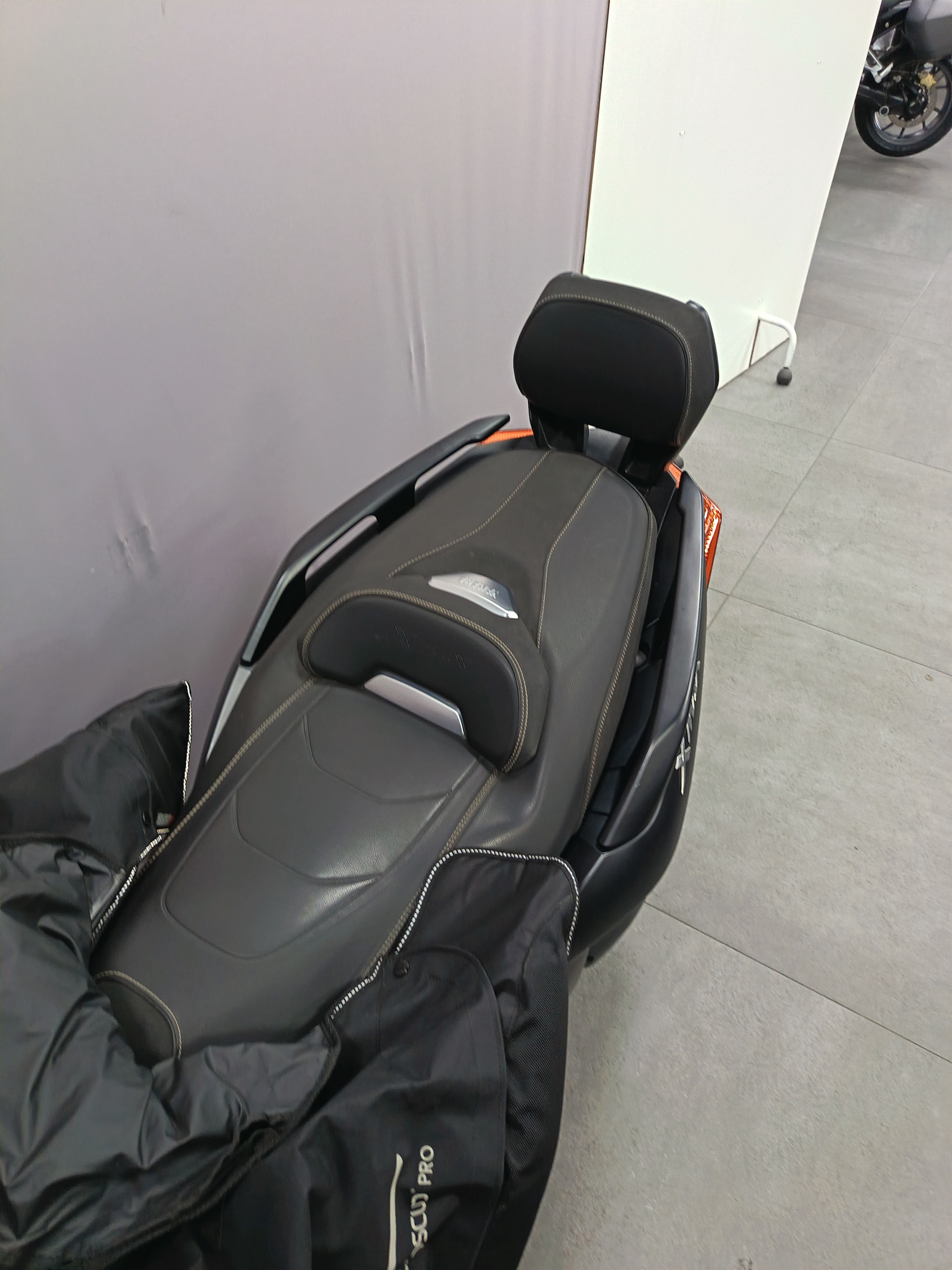 YAMAHA X-Max 125 Iron Max - 6