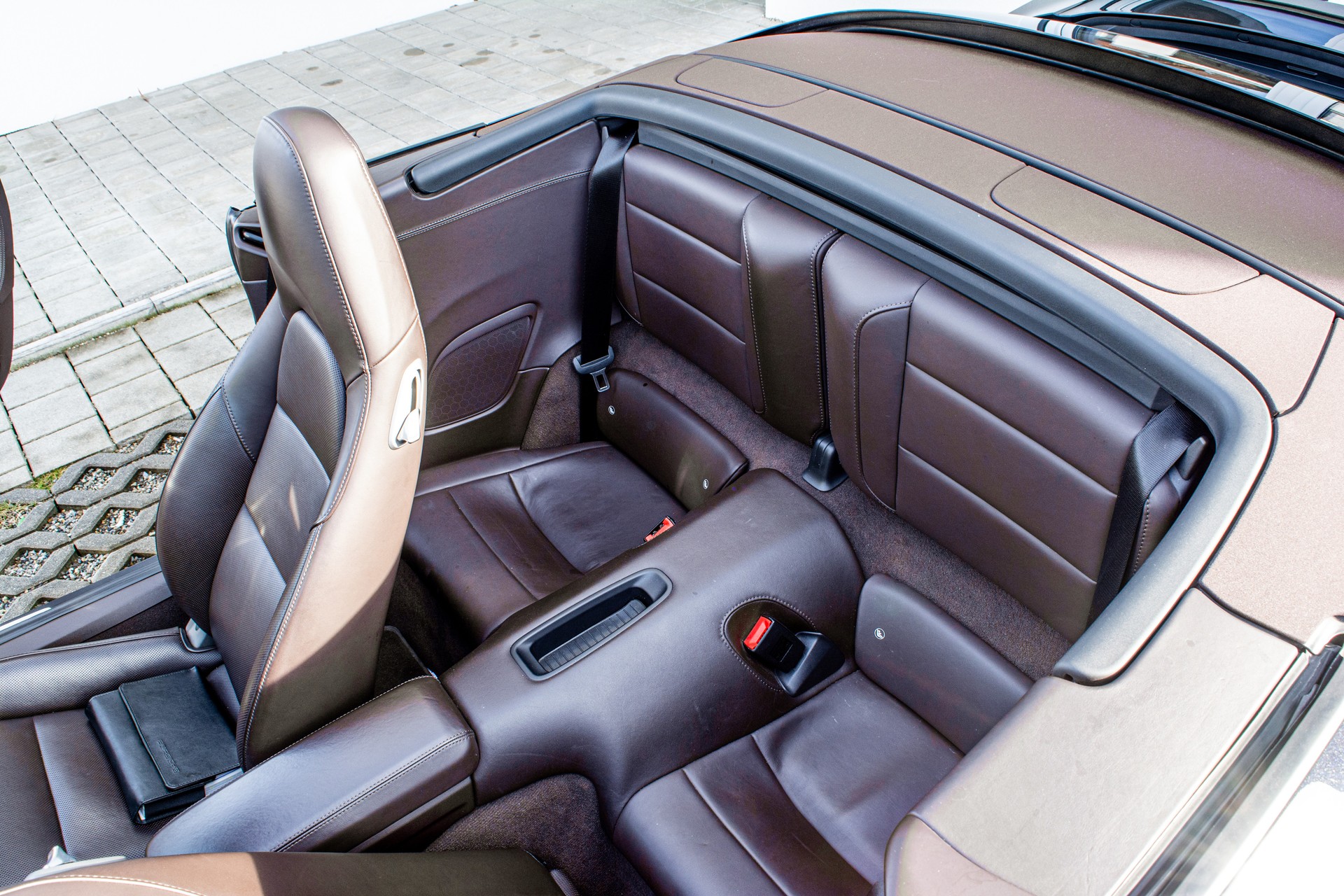 PORSCHE 911 Carrera 4S Cabrio PDK - 22