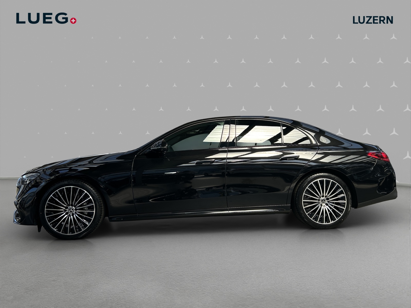 MERCEDES-BENZ E 220 d 4Matic 9G-Tronic - 2