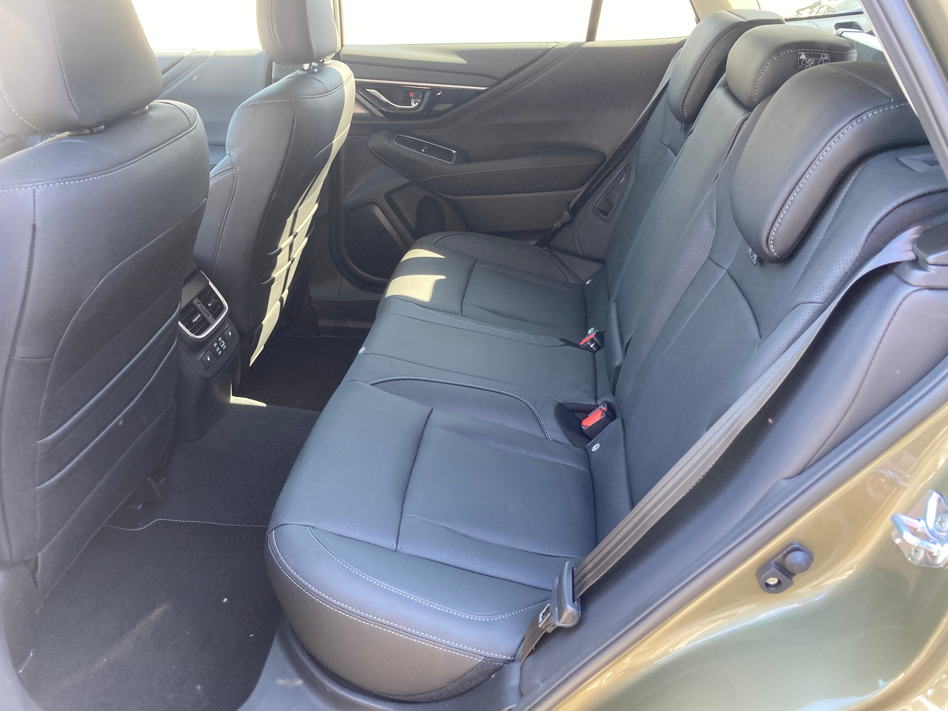 SUBARU Outback 2.5i Luxury AWD Lineartronic - 8