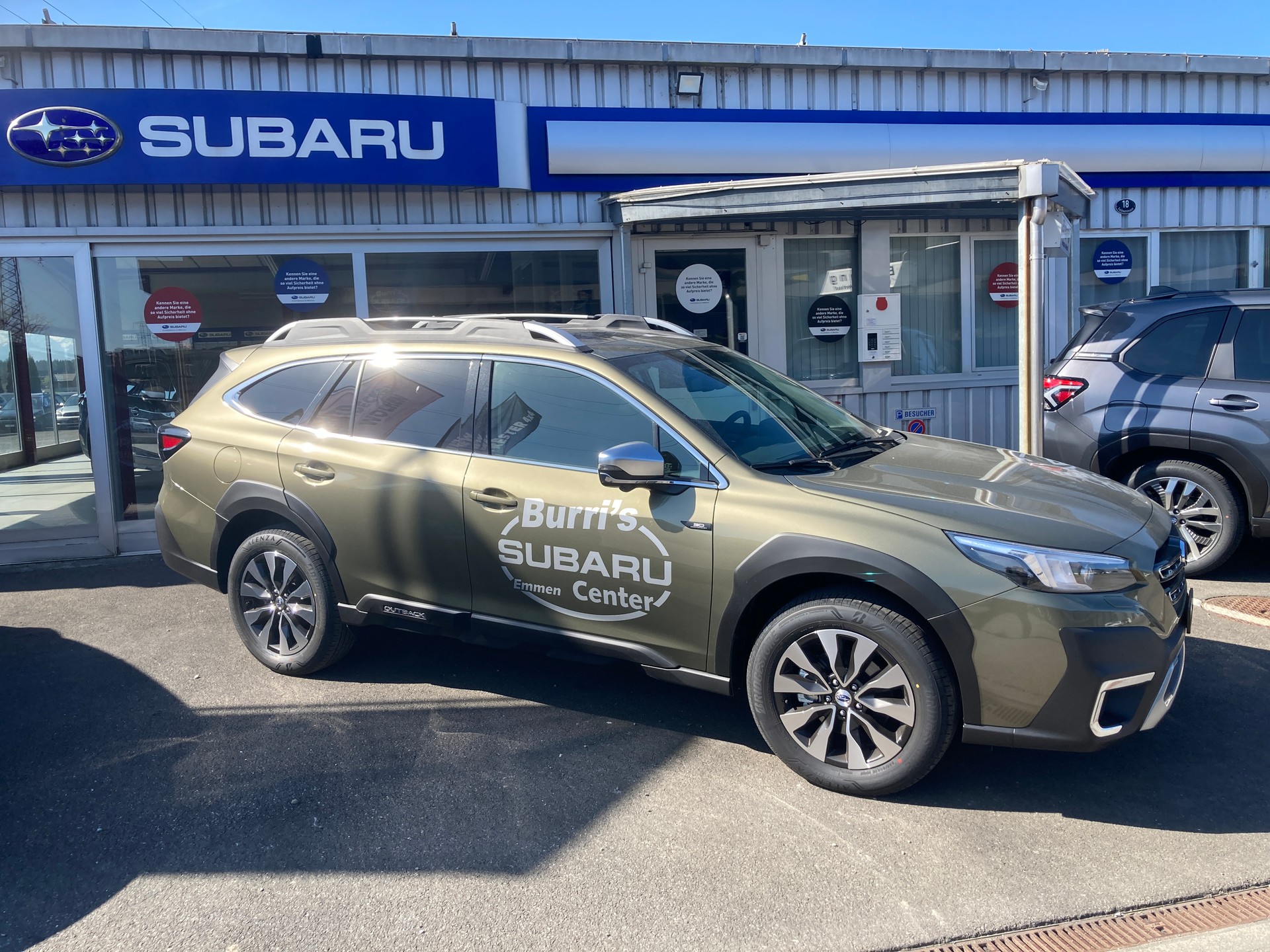 SUBARU Outback 2.5i Luxury AWD Lineartronic