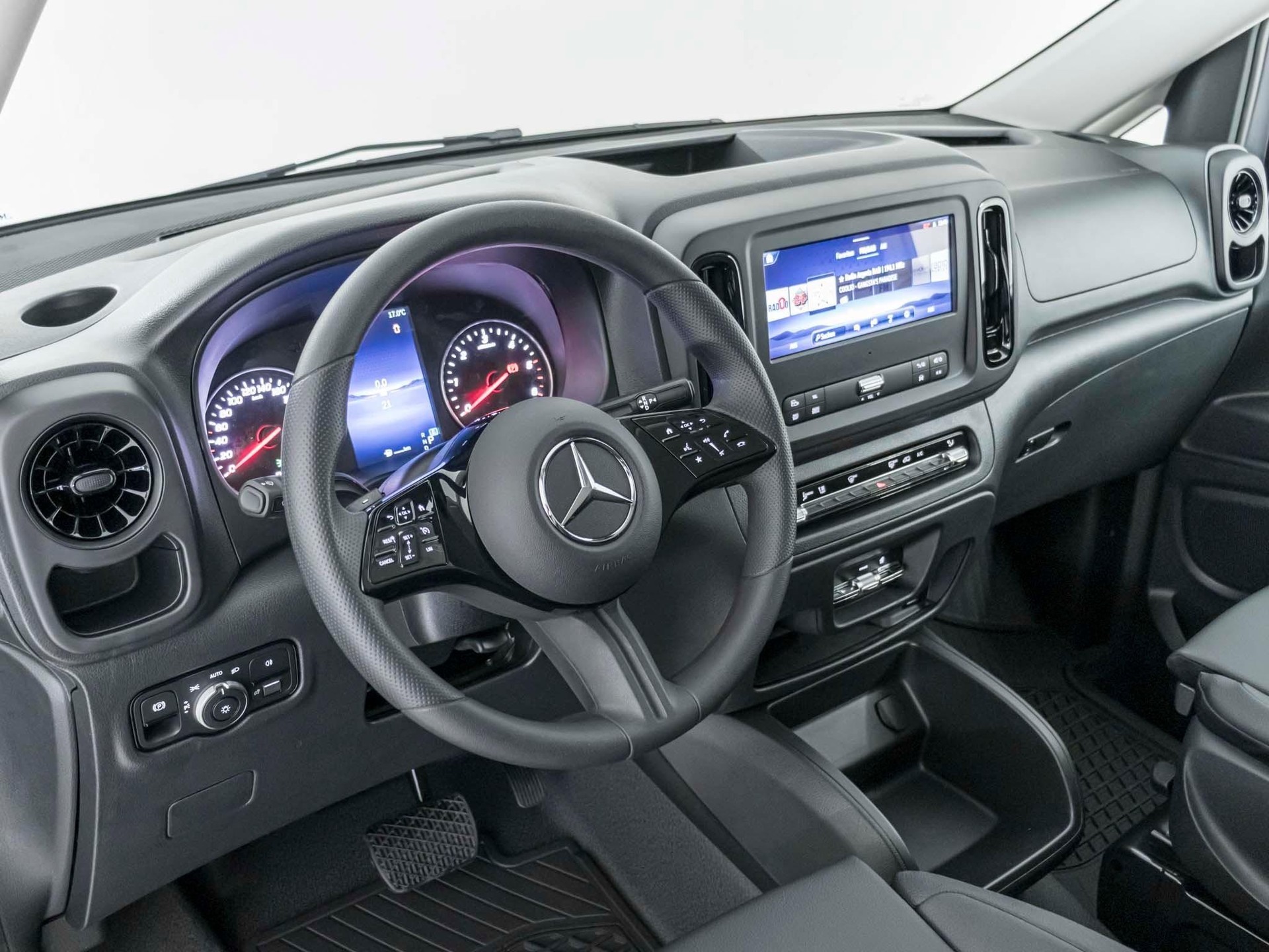 MERCEDES-BENZ Vito 116 CDI Pro Tourer 4MATIC Lang - 11