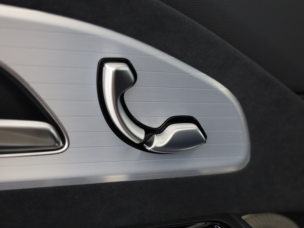 MERCEDES-BENZ CLA 220 8G-DCT 4Matic - 7