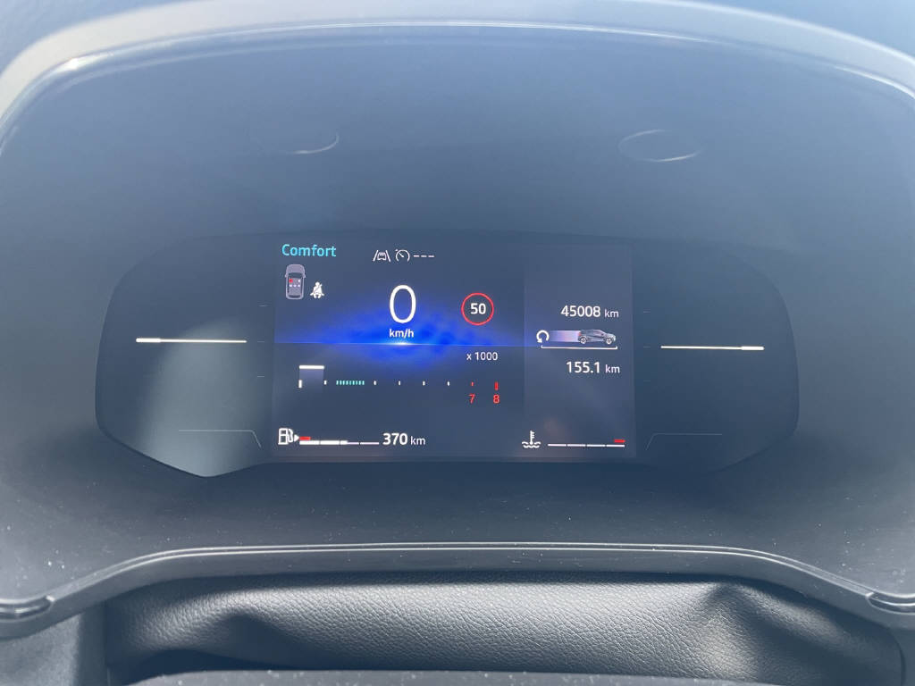 RENAULT Captur 1.3 TCe 140 techno - 14